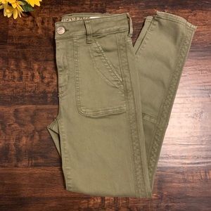 American Eagle Army Green Cargo-Style Jeggings